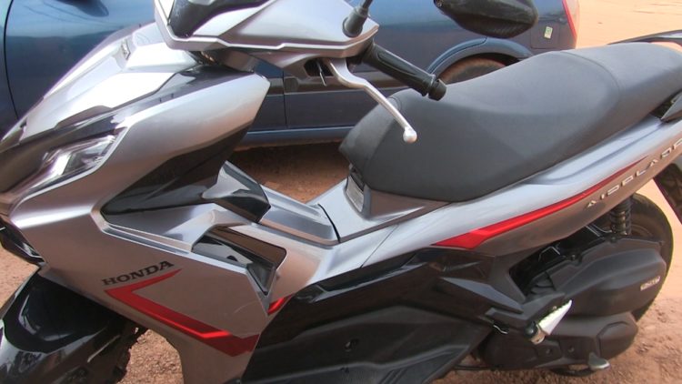 Habillage360.00_03_39_17.Still067