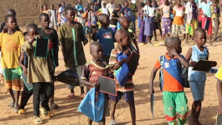 ecoles fermees au Burkina