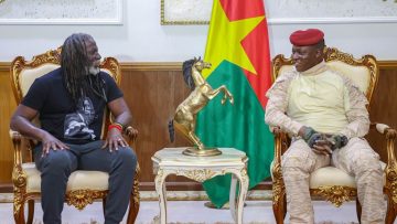 tiken jah chez au Burkina