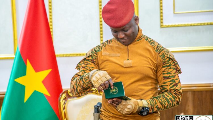 ib traore passeport aes